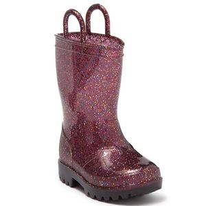 Zoogs Baby/Toddler glitter Rain boots size 5. Worn one time. Great condition.